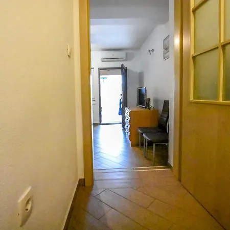 Nela * Pašman